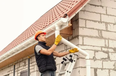 Pose et remplacement de gouttières à Grangues
